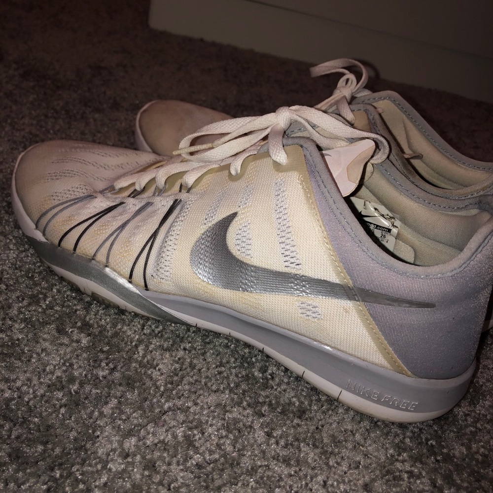 Nike free run gym shoes